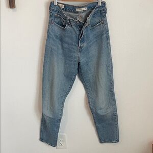 Levi’s Wedgie Straight Leg 5 Pocket Jean